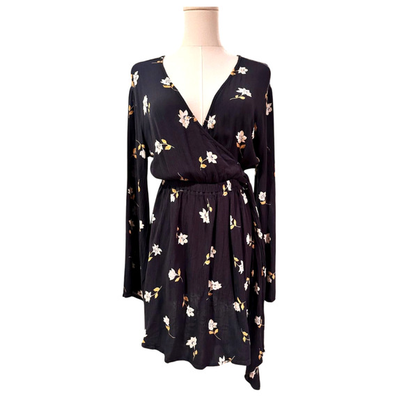 Billabong Black Floral Side Out Tie Waist Long Sleeve Mini Dress Medium Viscose - Picture 1 of 8